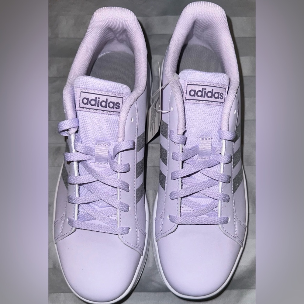 NWT Adidas grand court glitter. Size 5.